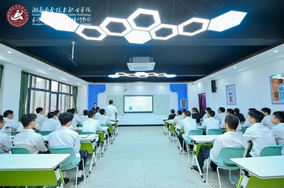 產教融合新篇章 安培中心攜手三企共建軟件與網絡安全產業學院，賦能上海網絡信息安全軟件開發